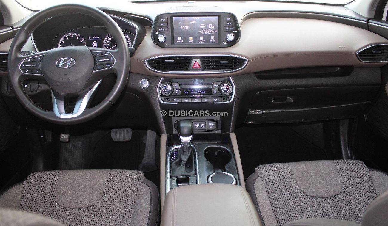 Hyundai Santa Fe GL Hyundai Santa Fe 2019 full option GCC, in excellent condition, without accidents