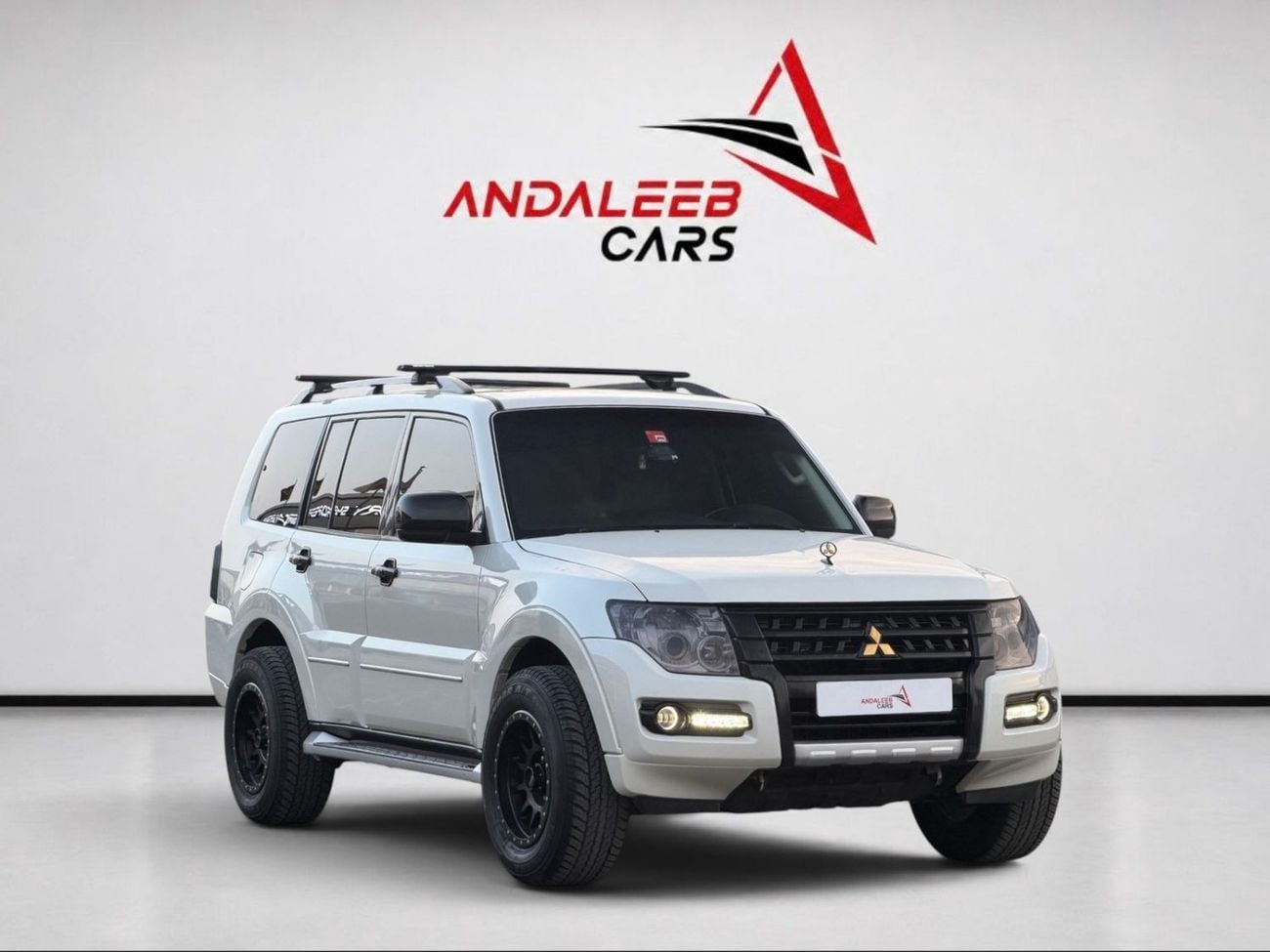 Mitsubishi Pajero GLS H/L PLATINUM 7-SEATER | MITSUBISHI PAJERO GLS | 3.8L V6 4WD | 2019 | GCC SPECS