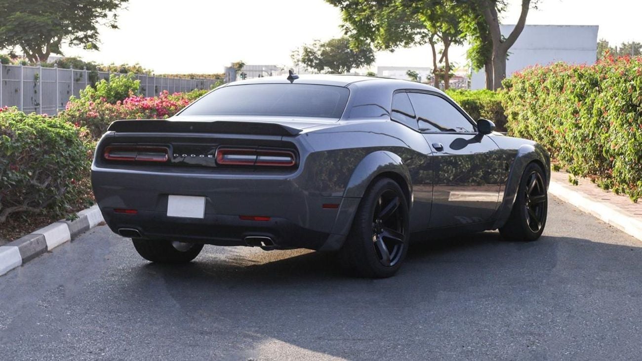 Dodge Challenger Dodge Challenger GT V6 With Hellcat Kit Wide Body + Exhaust System