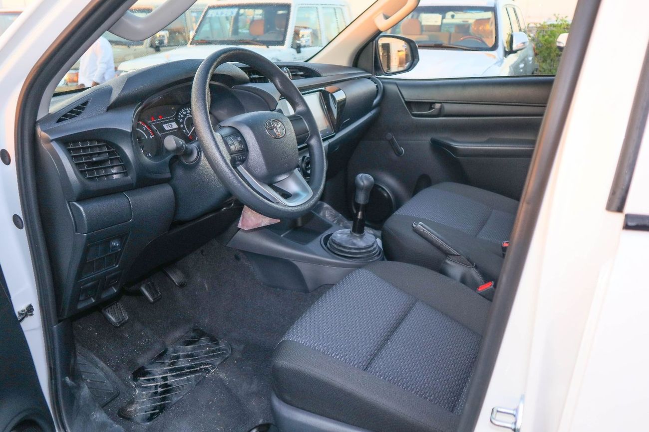 Toyota Hilux TOYOTA HILUX 2.4L 2024 MODEL M/T DIESEL