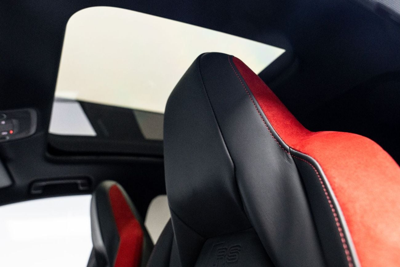 أودي RSQ3 STD BUY NOW, PAY 2027 | THE BLACKLINE STANDARD | August 2027 Audi Warranty + Service Contract, GCC