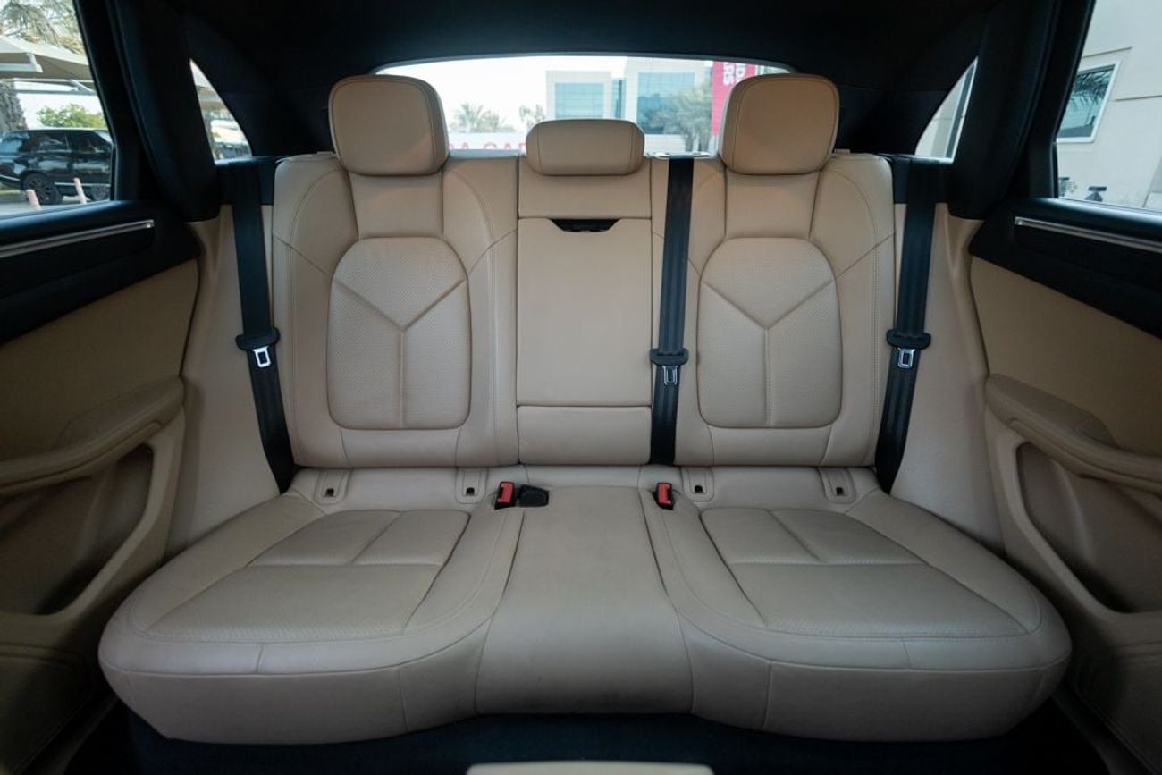 Porsche Macan Std 2.0L (252 HP)