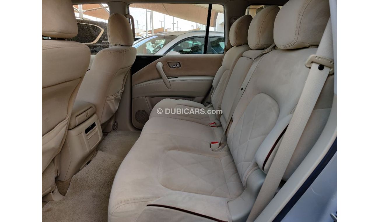 Nissan Patrol 2012 model GCC specs small engine no sunroof
