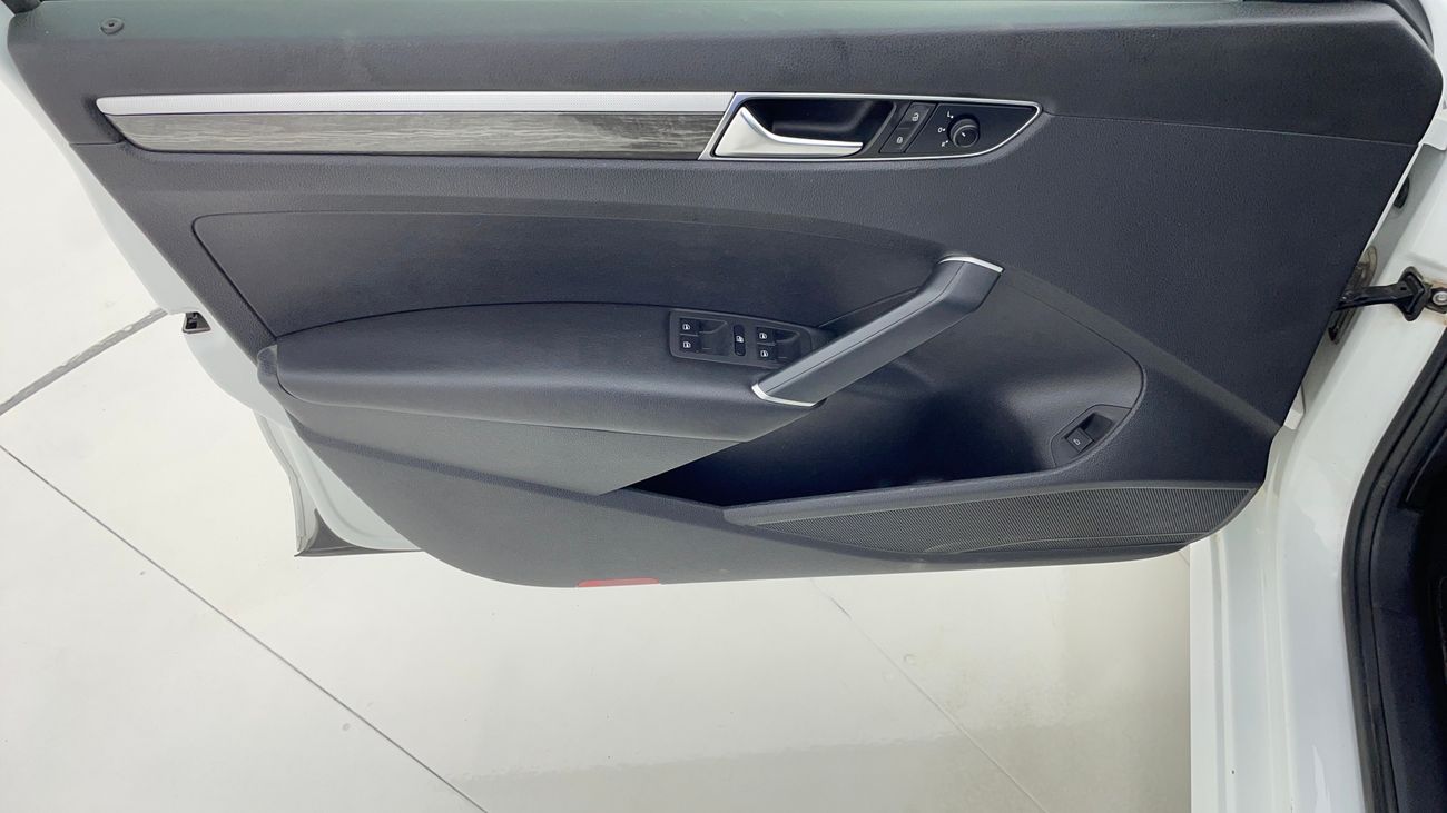 فولكس واجن باسات SE 2.5 | بدون دفعة مقدمة | اختبار قيادة مجاني للمنزل