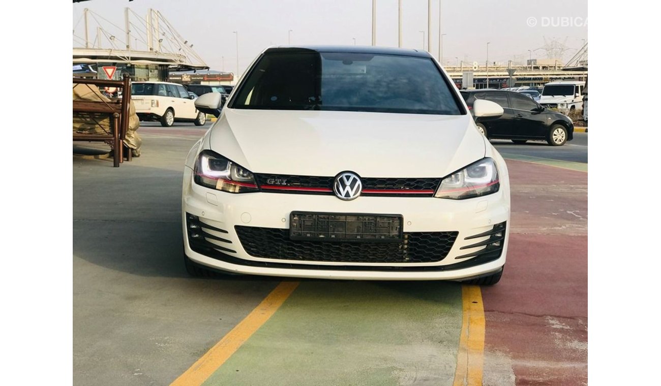 فولكس واجن جولف GTI