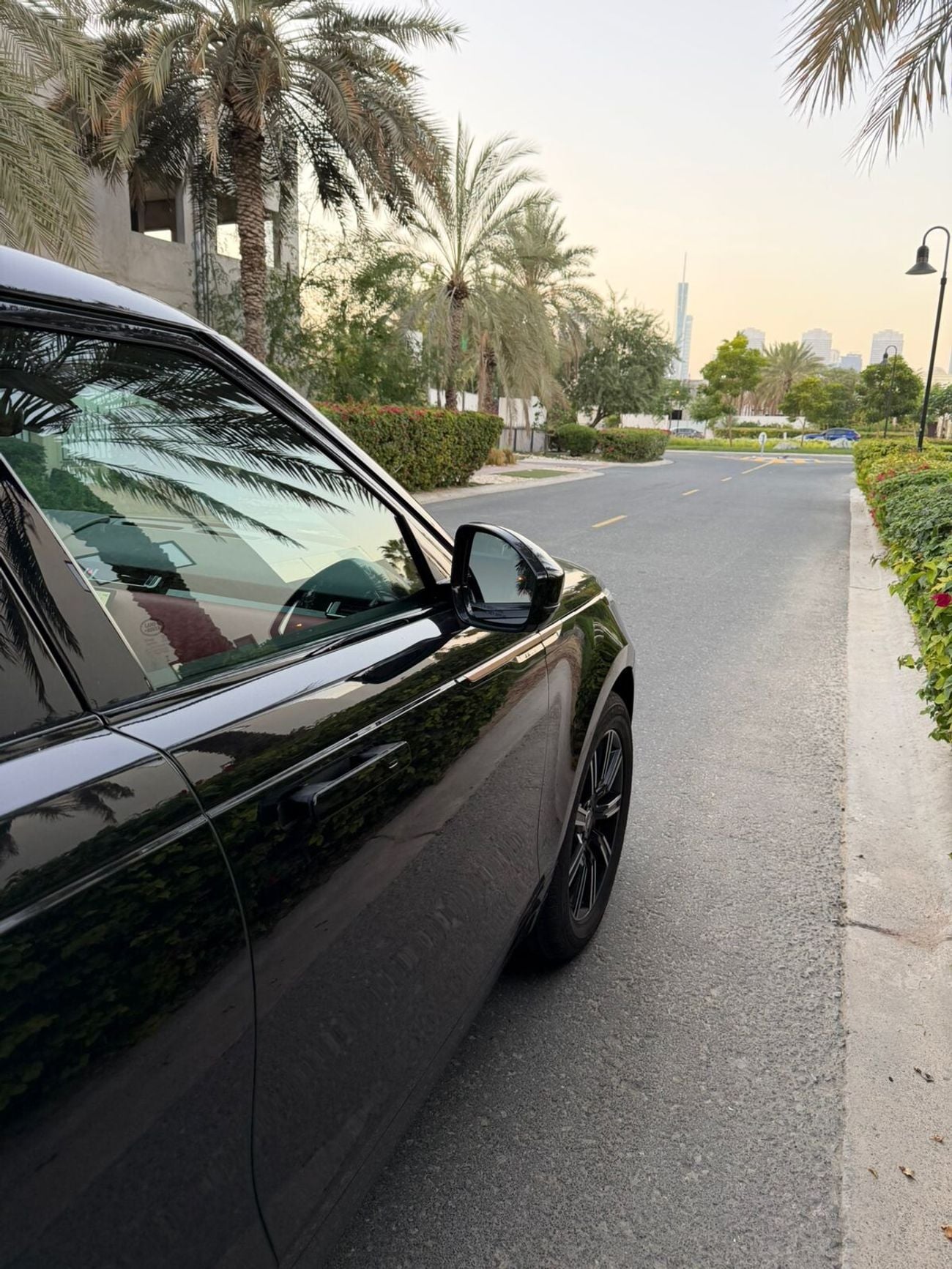 Land Rover Range Rover Velar P250 R-Dynamic SE 2.0L