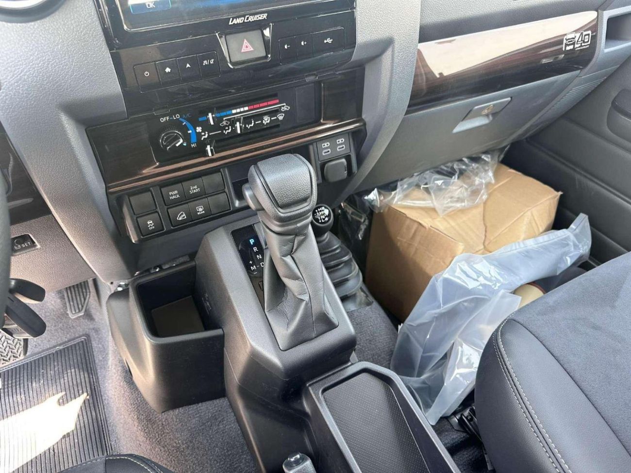 Toyota Land Cruiser 70 TOYOTA LAND CRUISER 76 4.0L 5DOOR 4WD SUV 2025