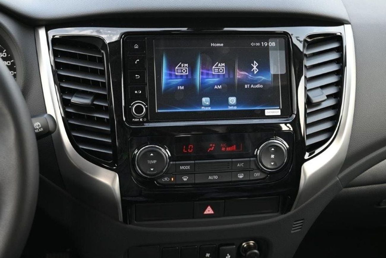 ميتسوبيشي باجيرو سبورت SPORT 2.5L DIESEL 7 SEATER AT