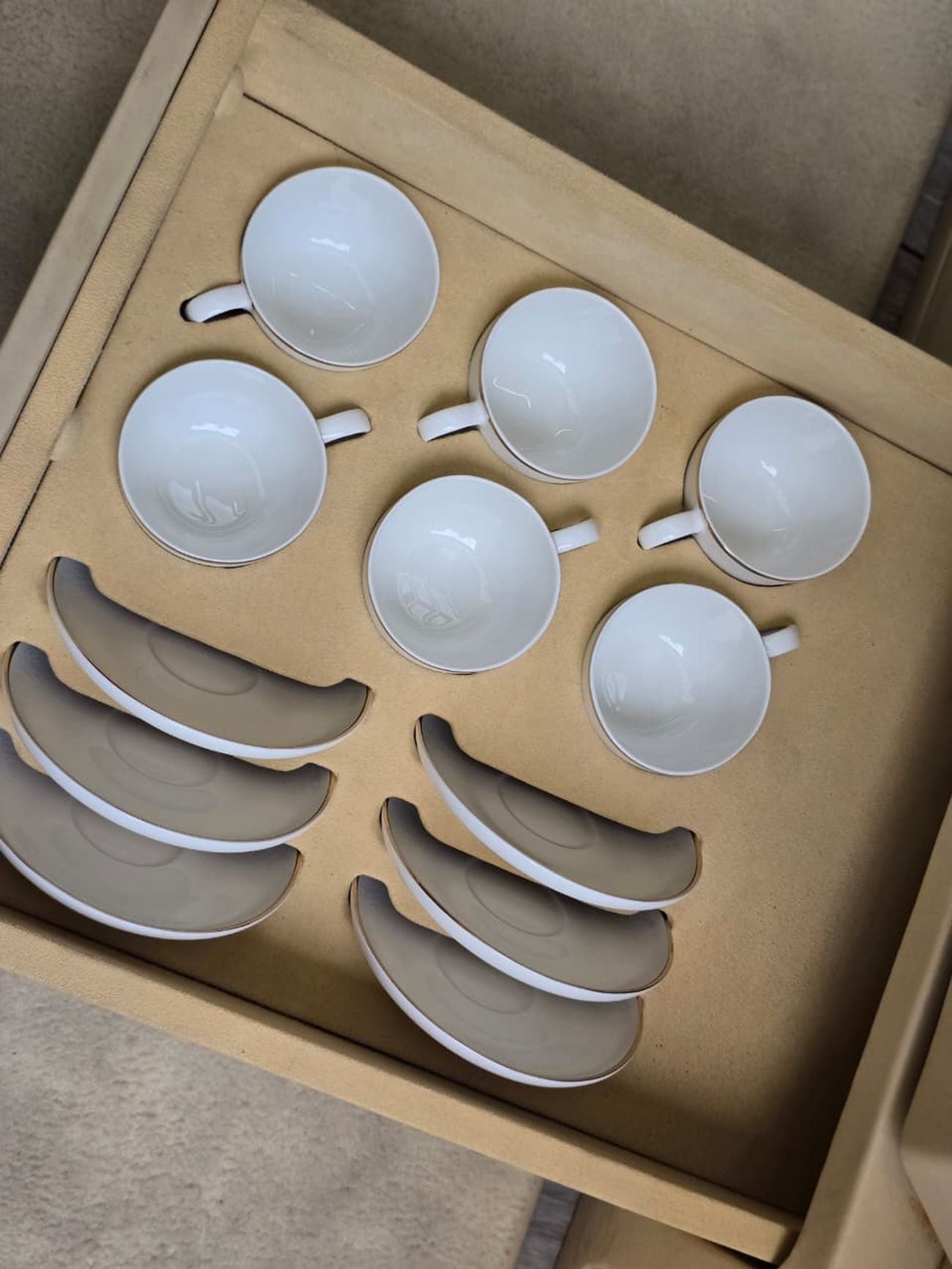 مرسيدس بنز سبرينتر MERCEDES SPRINTER 2018 DIESEL // VIP ROOM // TV // BATHROOM IN SIDE // PERFECT CONDITION //9 SEATS