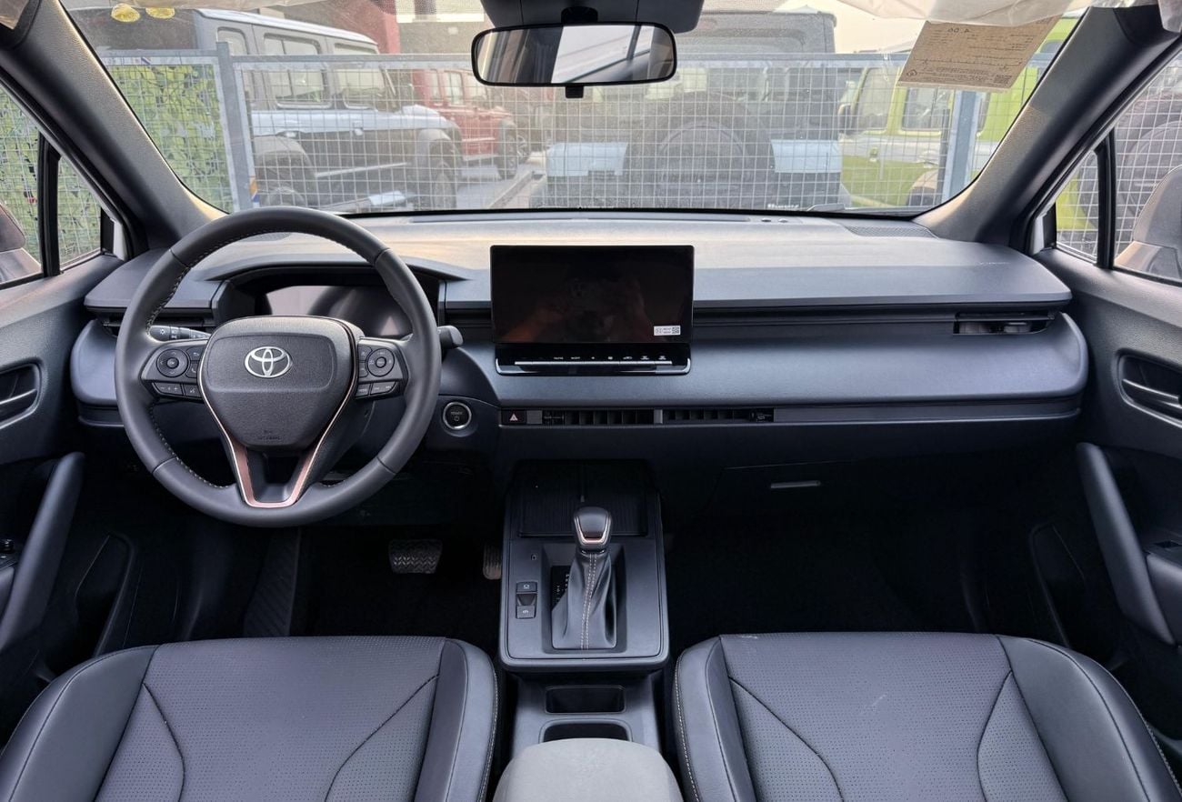 تويوتا كورولا كروس COROLLA CROSS,2.0L,HEV,ELITE,RADAR,SUNROOF,LEATHER SEATS,D.POWER SEAT,360°CAM,BACK DOOR POWER,A/T,2026MY