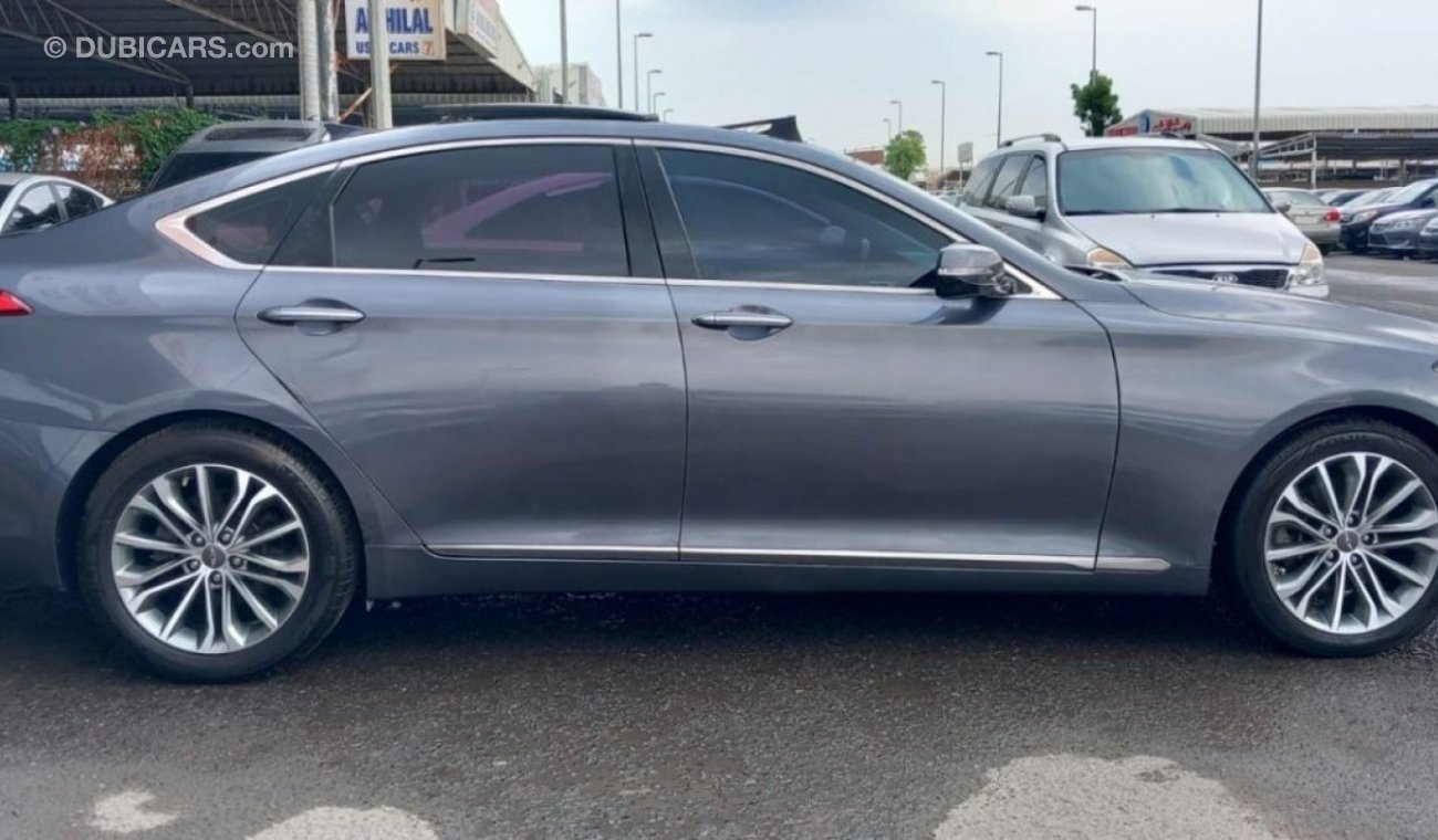 Hyundai Genesis ١١١