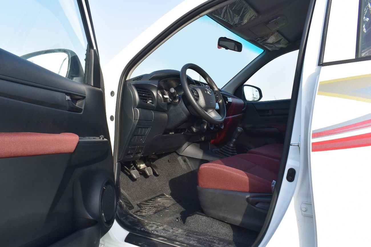 Toyota Hilux TOYOTA-HILUX 4X2 DC 2.7L M/T