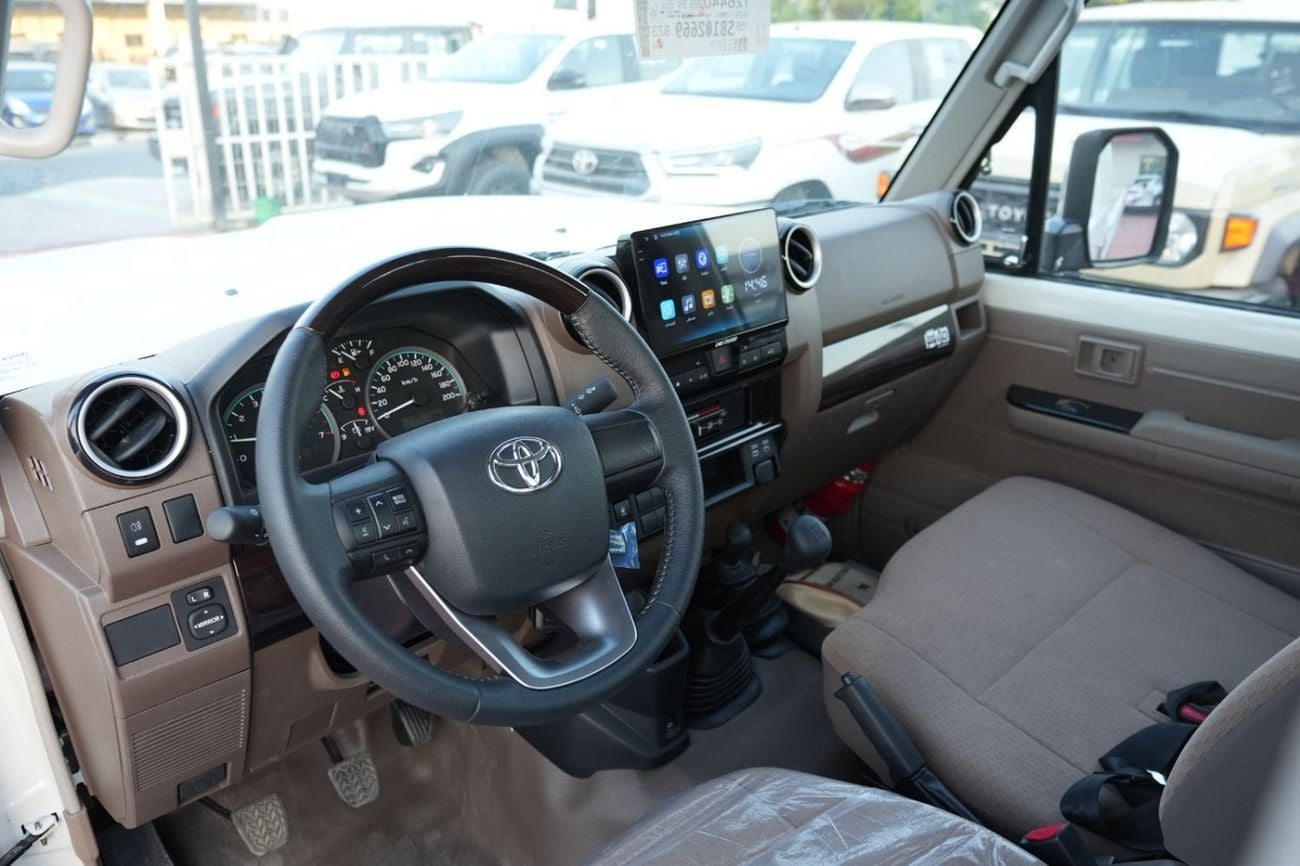 Toyota Land Cruiser Pick Up TOYOTA LAND CRUISER 79 SINGLE CAB PICKUP PETROL 4.0L V6 4WD MT MODEL 2025 WINCH DIFF-LOCK