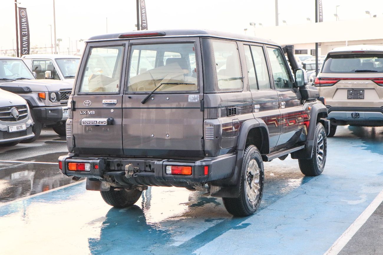Toyota Land Cruiser 70 Std 4.5L AWD Toyota Land Cruiser 70 Series (VDJ76) Hardtop – 2024 Model –
