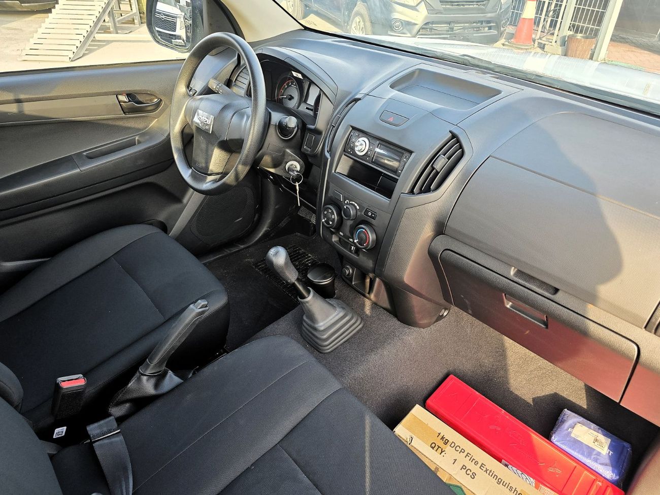 Isuzu D-MAX ISUZU DMAX S.C STD 1.9L DieselL M/T 2Doors White Color 2025 Model