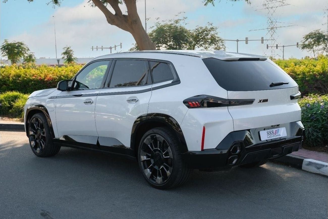 بي أم دبليو XM 2025 BMW XM Hybrid GCC AWD 4.4L White 0Km