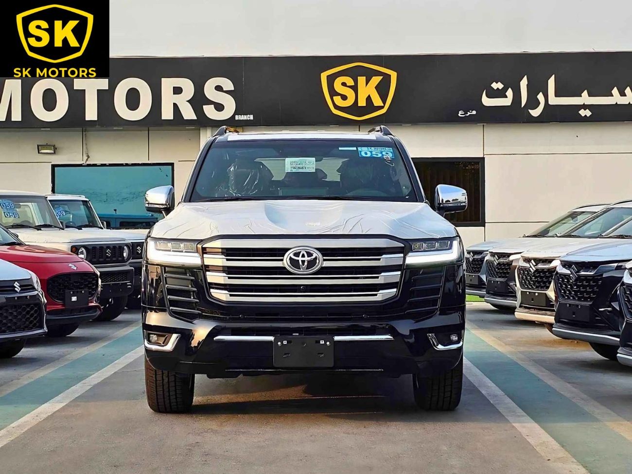 تويوتا لاند كروزر VXR / 3.5L V4 PETROL 4WD / FULL OPTION / CODE#VXR