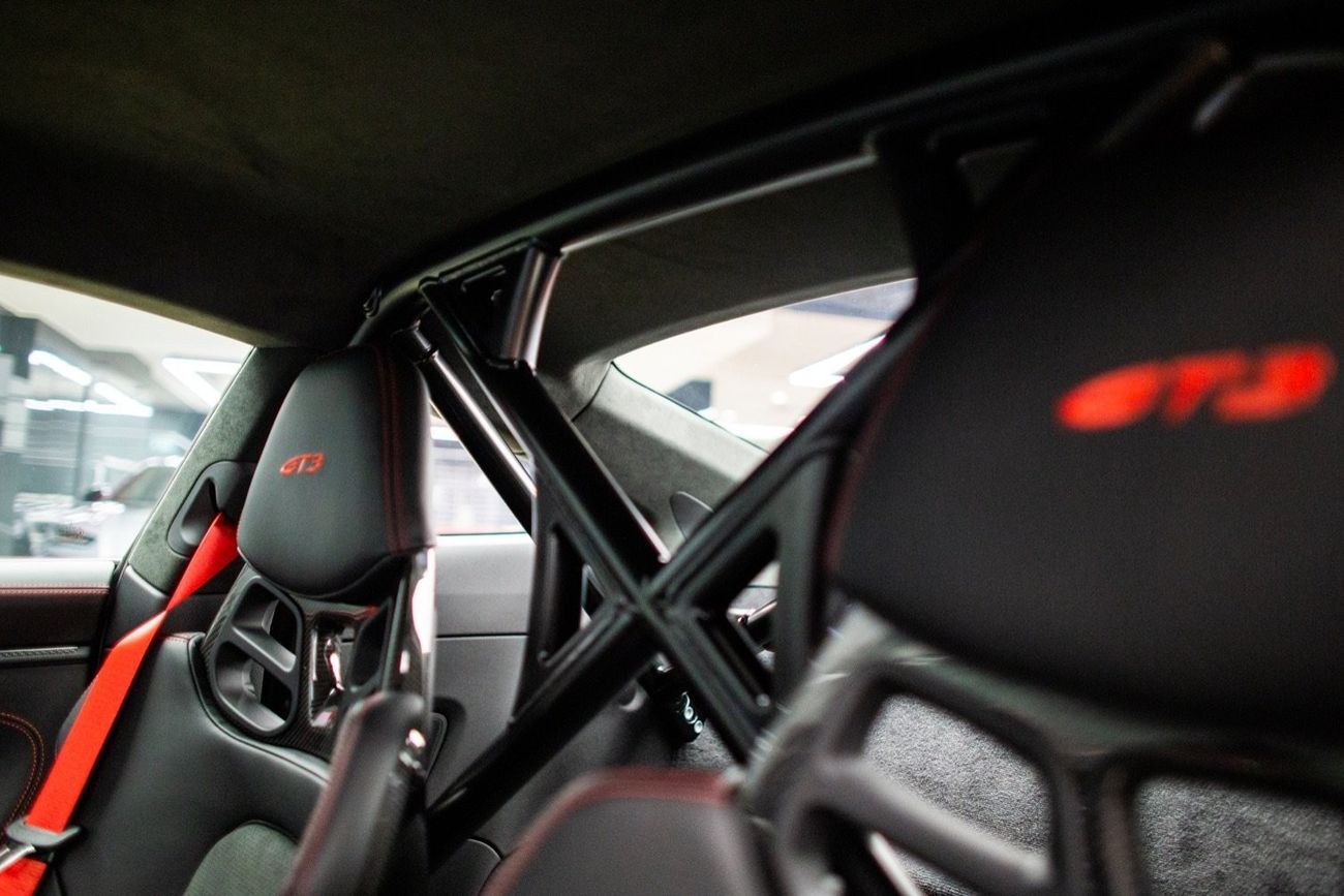 Porsche 911 Gcc | Dealer Warranty