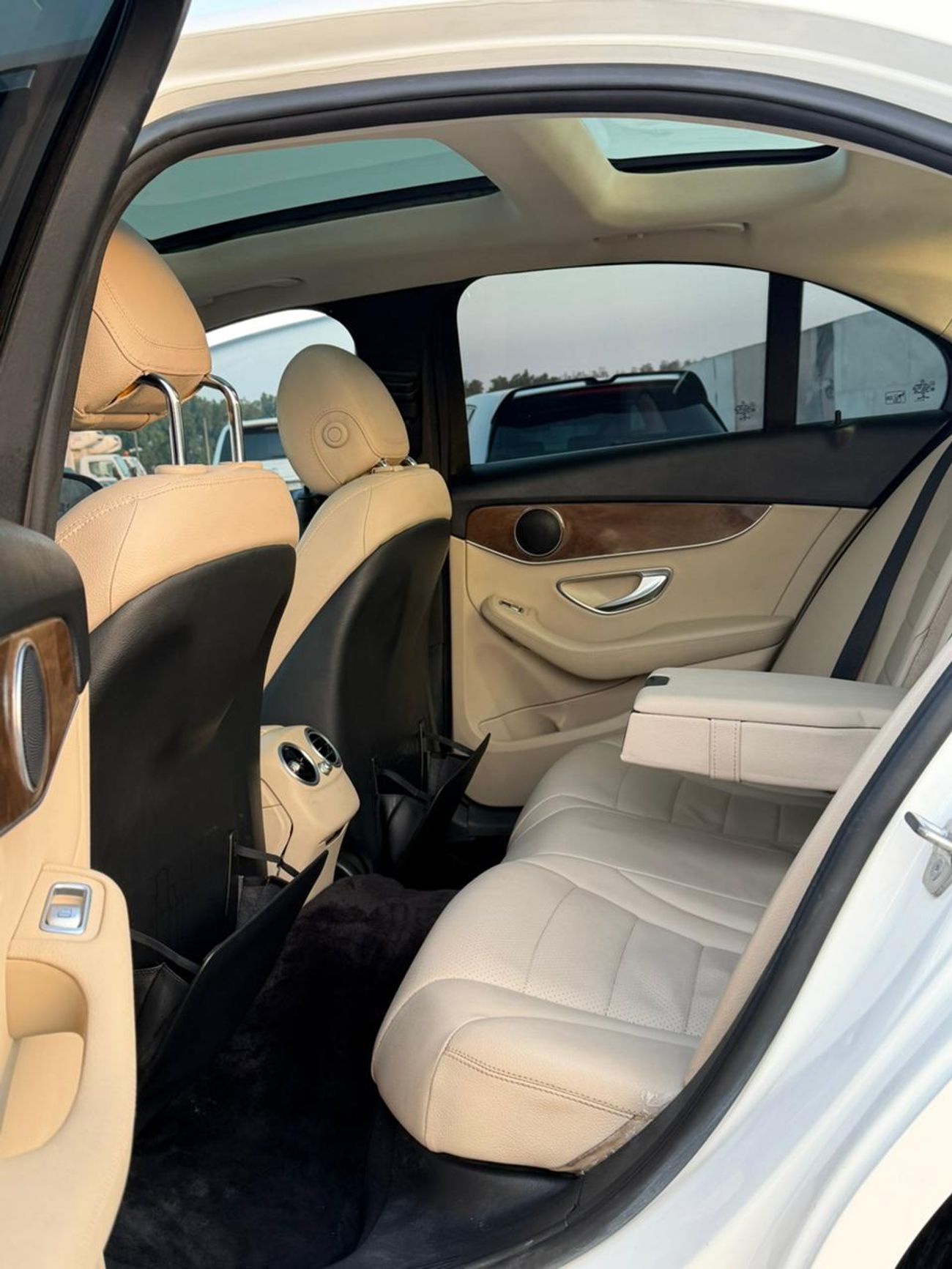 Mercedes-Benz C 300 Luxury 2.0L