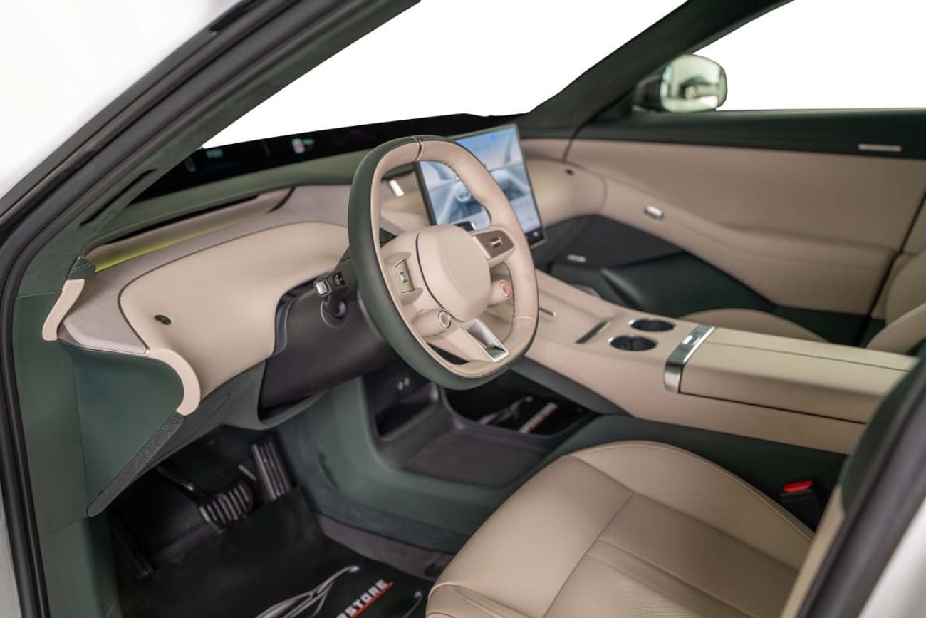 شاومى YU7 Brand New-760 KM Range-Full Options-Fast Charging