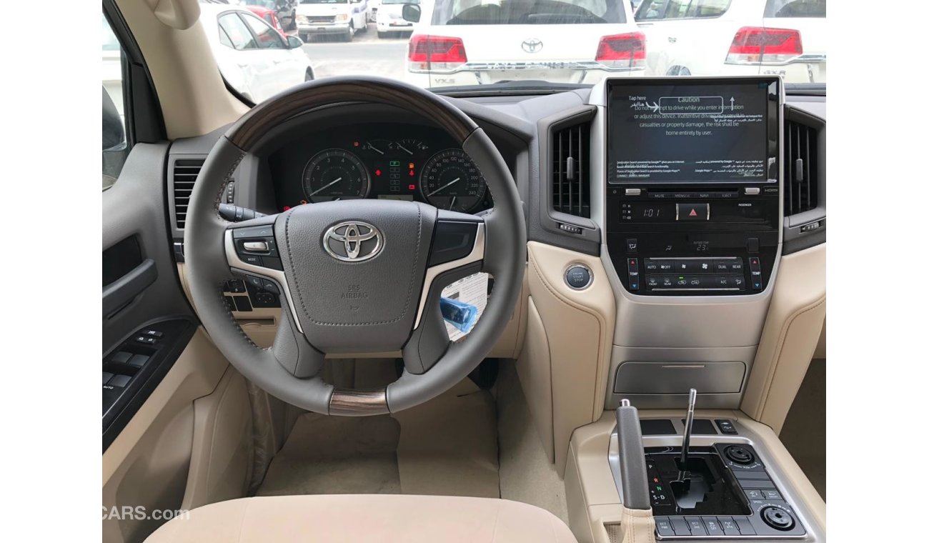 Toyota Land Cruiser GXR V8  2019 petrol