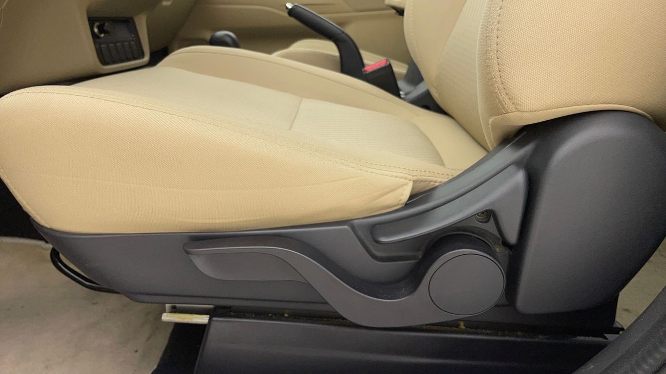 Mitsubishi Outlander GLX MID 2.4 | Zero Down Payment | Home Test Drive