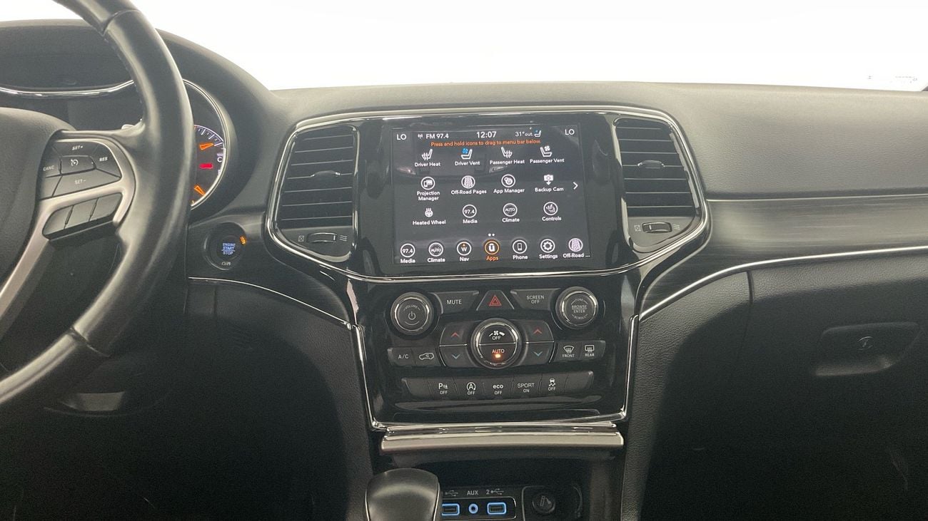 جيب جراند شيروكي 3.6 LIMITED 4WD AUTO | شامل الضمان | 0 ﺪﻔﻋﺓ ﺃﻮﻟﻯ