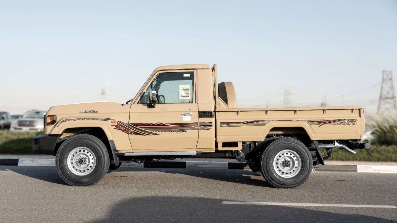 Toyota Land Cruiser 2026 Toyota Land Cruiser LC79 2.8L AT Diesel (Beige-Brown) Mid