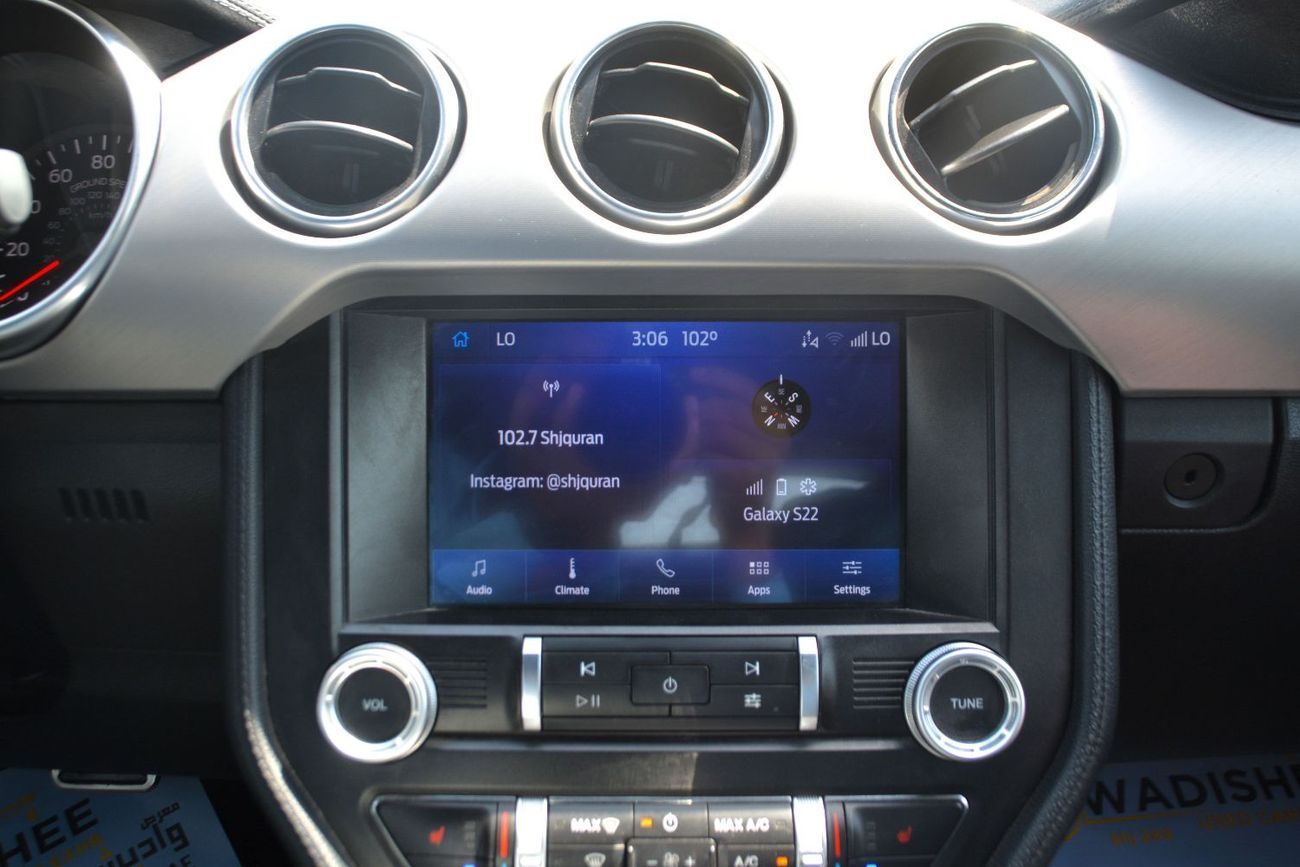 Ford Mustang BEAUTIFUL ORANGE CONVERTIBLE