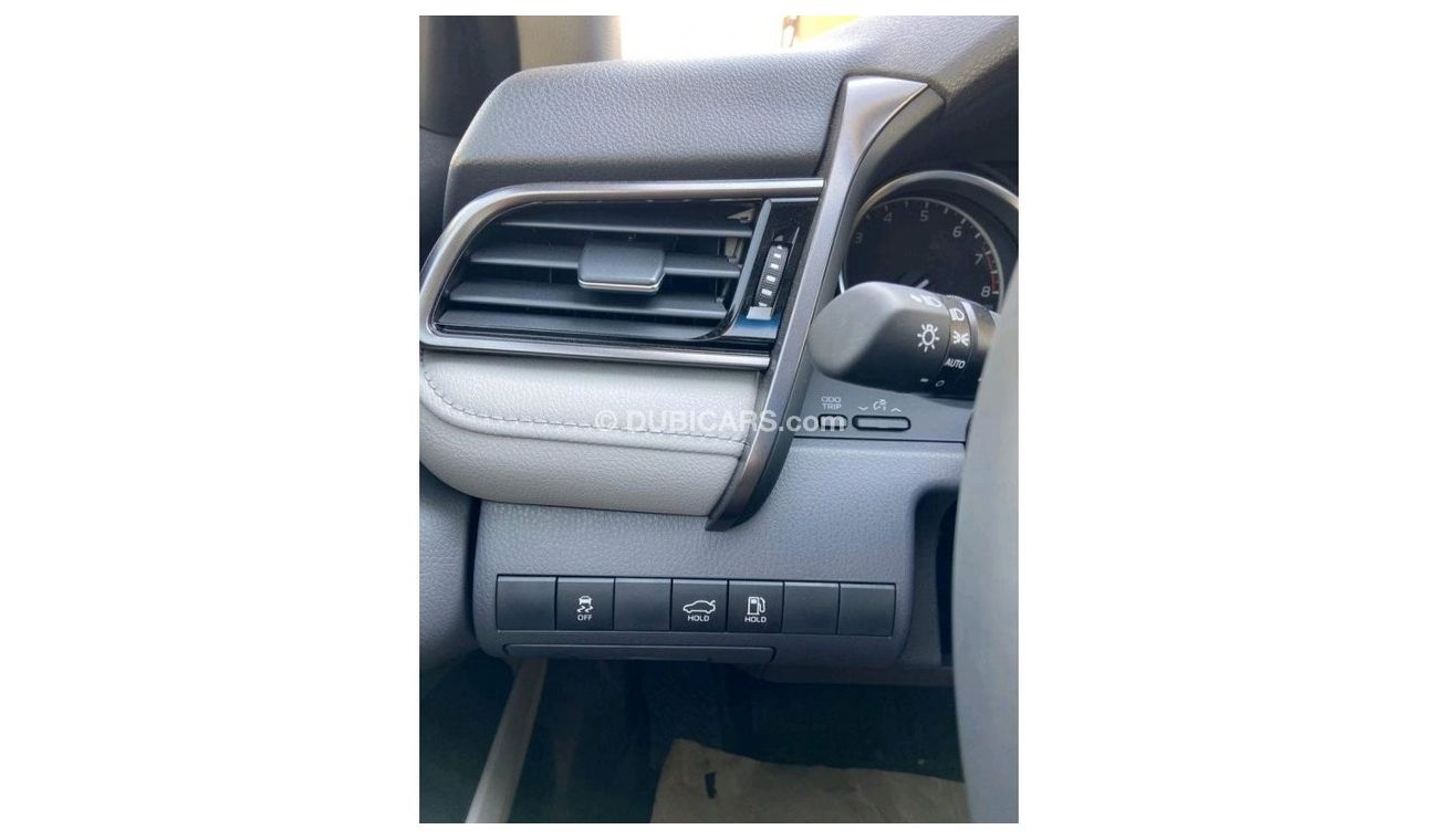 Toyota Camry TOYOTA CAMRY 2.5L GLE PERTOL FULL OPTION