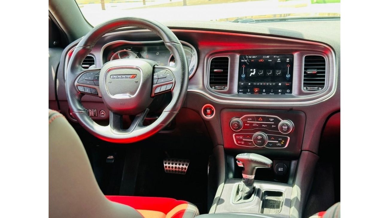 Dodge Charger R/T Scatpack DODGE CHARGER SRT8 MODEL 2018 VERY CLEAN CAR