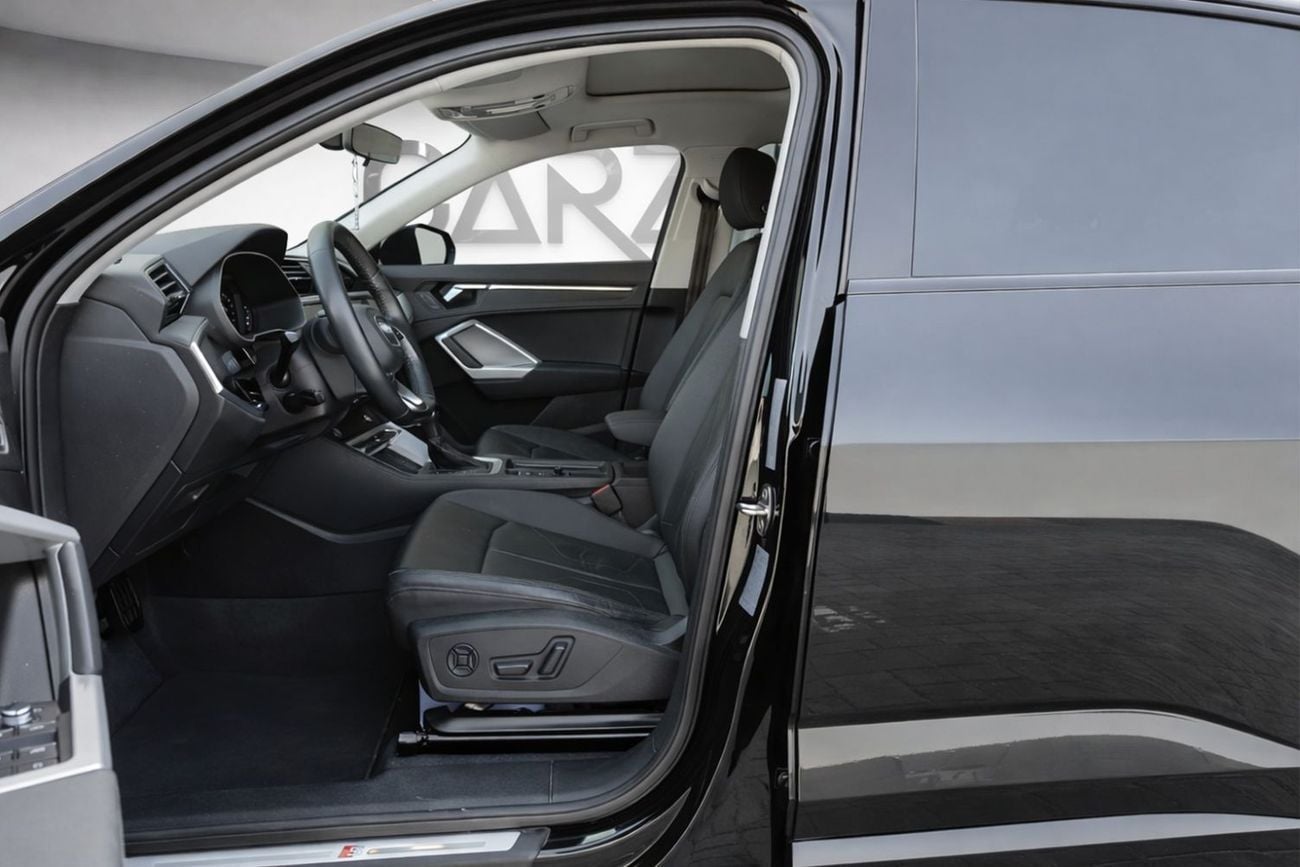 Audi Q3 40 TFSI S Line 2.0L 4WD  AED 2,448 l 0% Down Payment l 40 TFSI S Line Quattro l Full Al