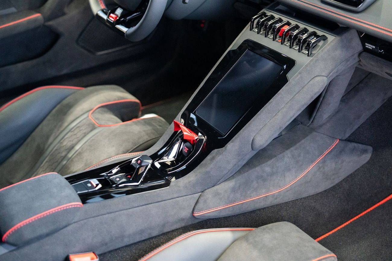 لامبورغيني هوراكان STERRATO 5.2L V10