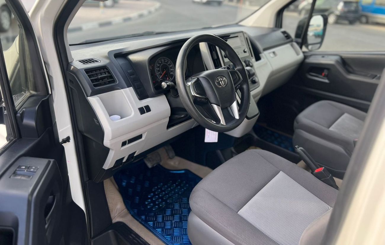 تويوتا هاياس 2023 Toyota Hiace GL 3.5L V6 - GCC - Passenger Full Automatic - Patrol - 13 Seater - No Accident - 8