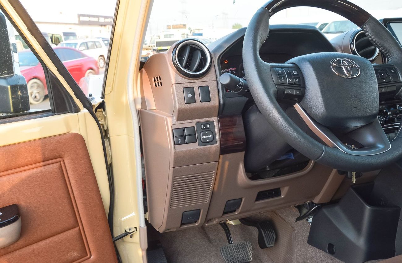 تويوتا لاند كروزر 70 TOYOTA LAND CRUISER 76 2.8L 4WD DIESEL SUV 2025
