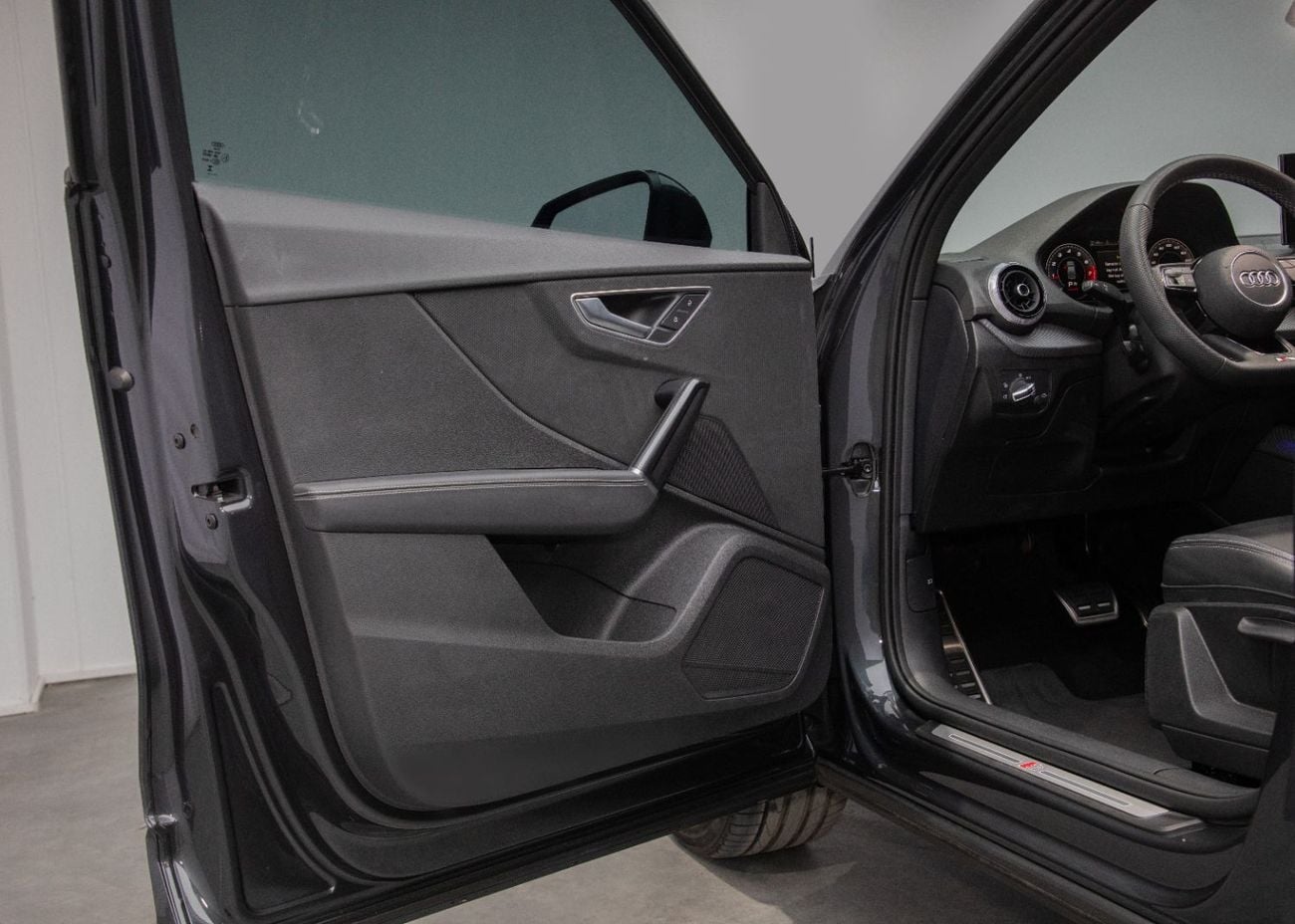 أودي Q2 35 TFI S-Line