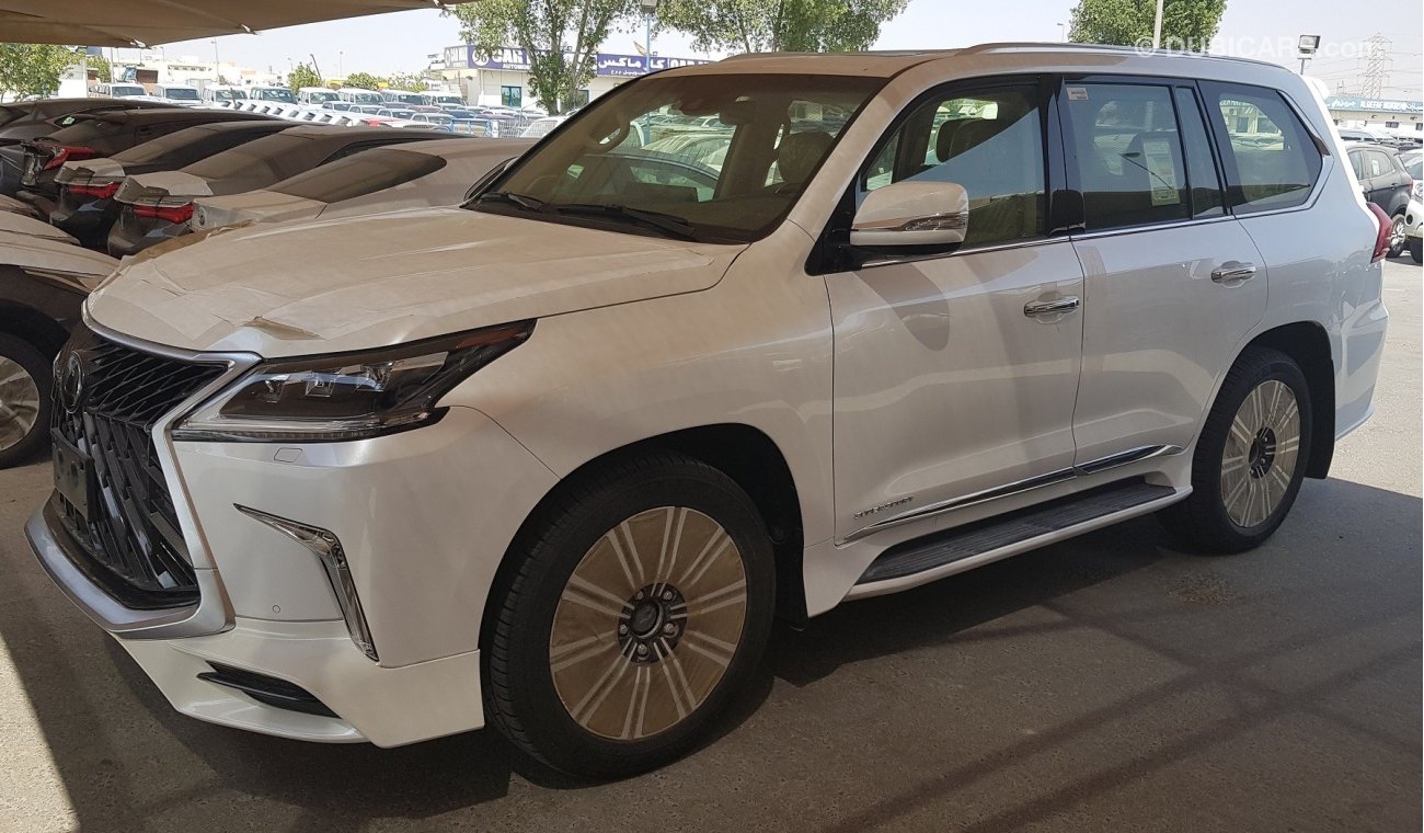 Lexus LX570 Super Sport A/T - 2018