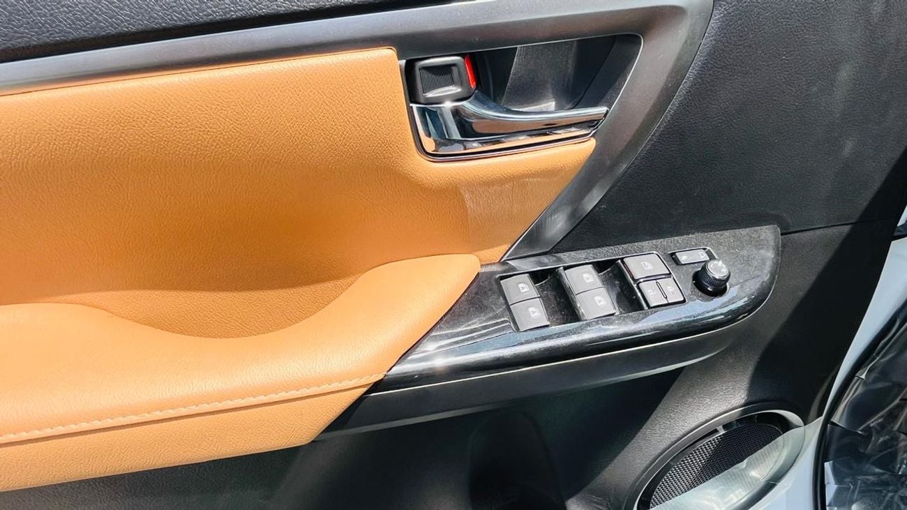 Toyota Fortuner SR5