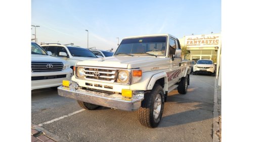 Toyota Land Cruiser Pick Up