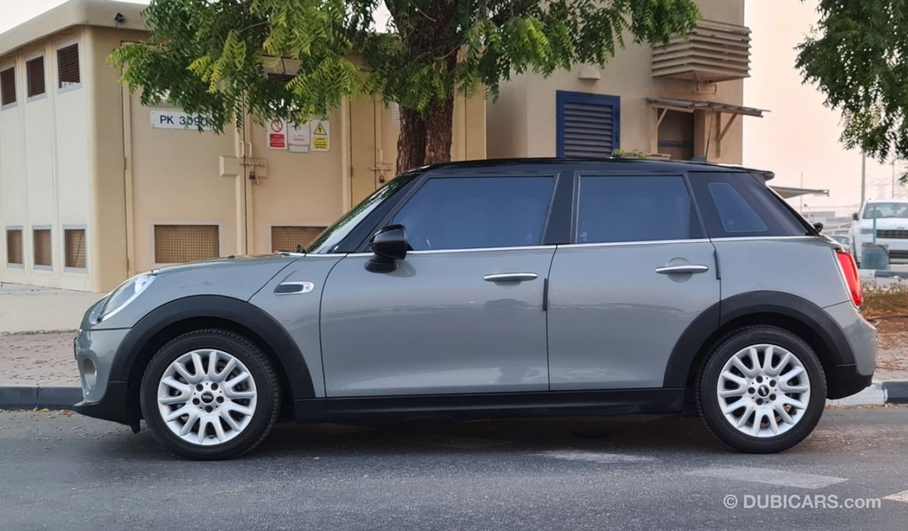 ميني كوبر 4 Doors 2016 Full Service History GCC Perfect Condition