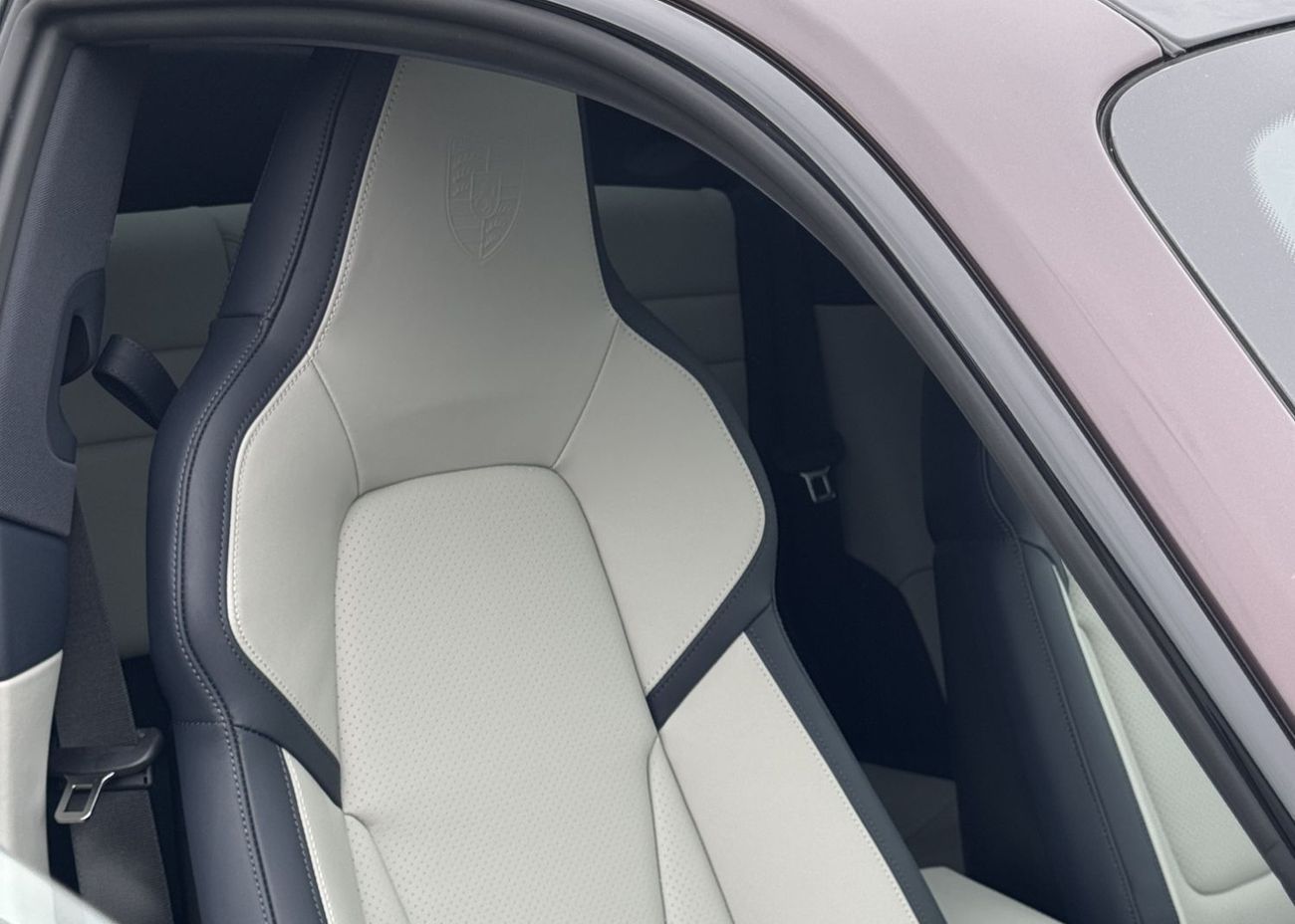 بورش 911 Carrera 3.0L (444 HP) Coupe RIGHT HAND DRIVE