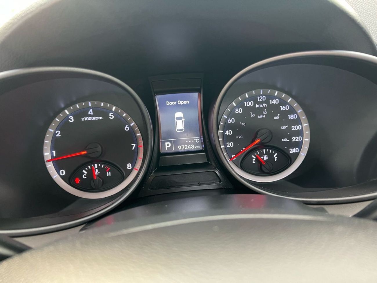 Hyundai Santa Fe 2013 Hyundai Santafe Limited 2.4L V4 - Panoramic View - Electric & Leather Seats  - Candian Spec - A