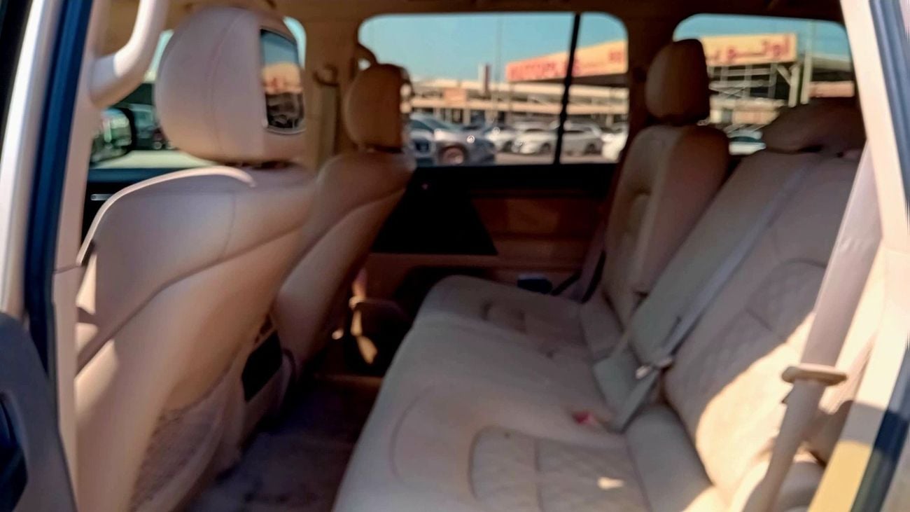 تويوتا لاند كروزر Std 4.0L 4WD