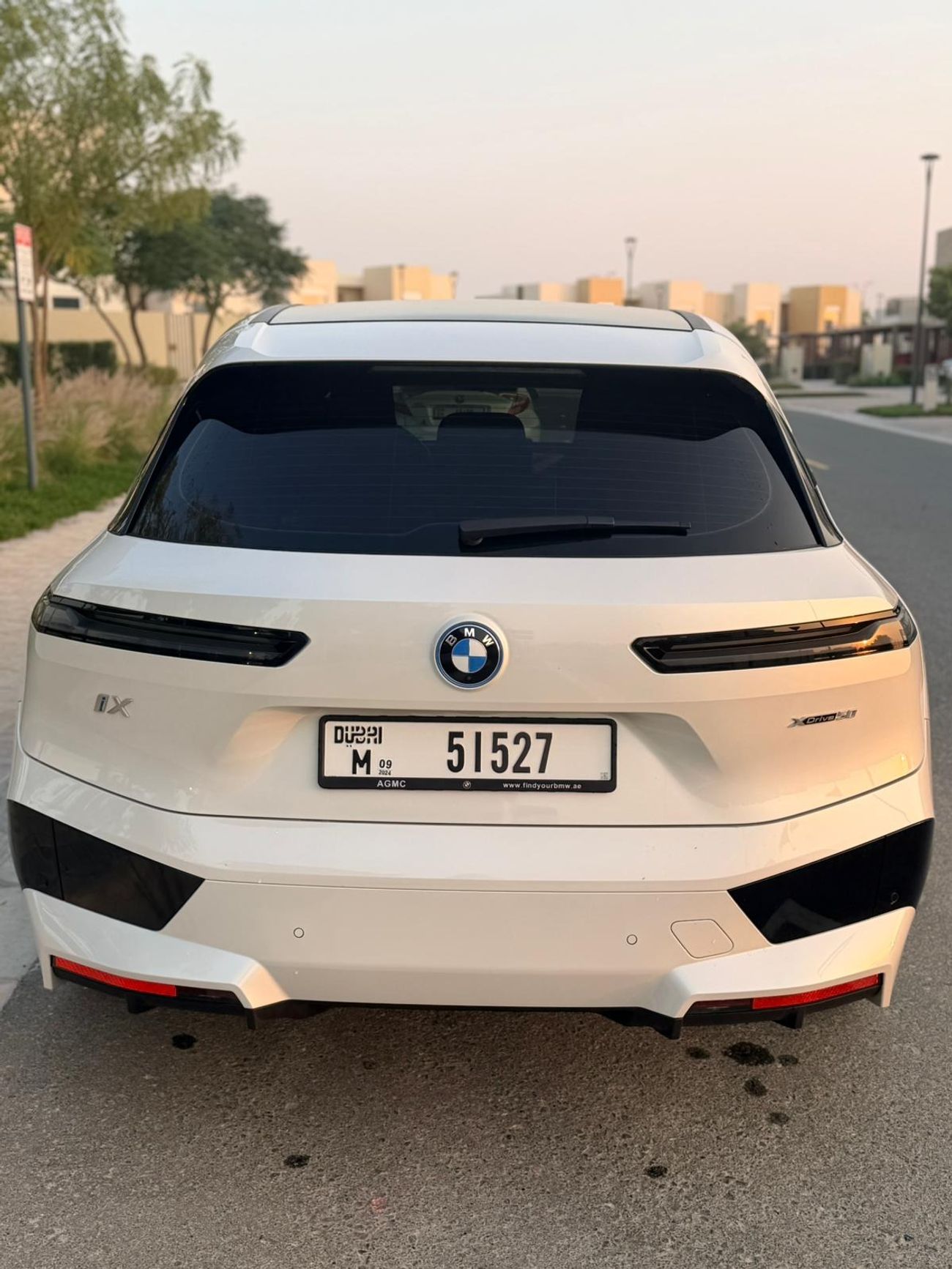 بي أم دبليو iX xDrive50