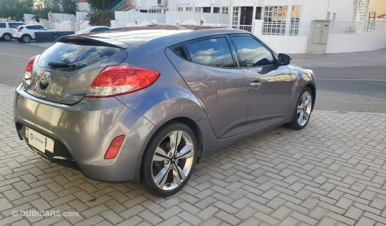 Hyundai Veloster 1.6L - GCC - 2 keys