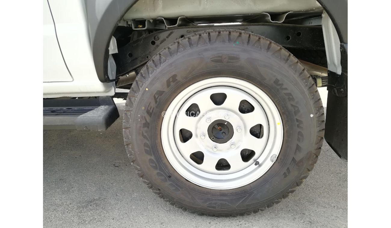 Nissan NP 300 Pick Up 4x4 Double Cabin Diesel