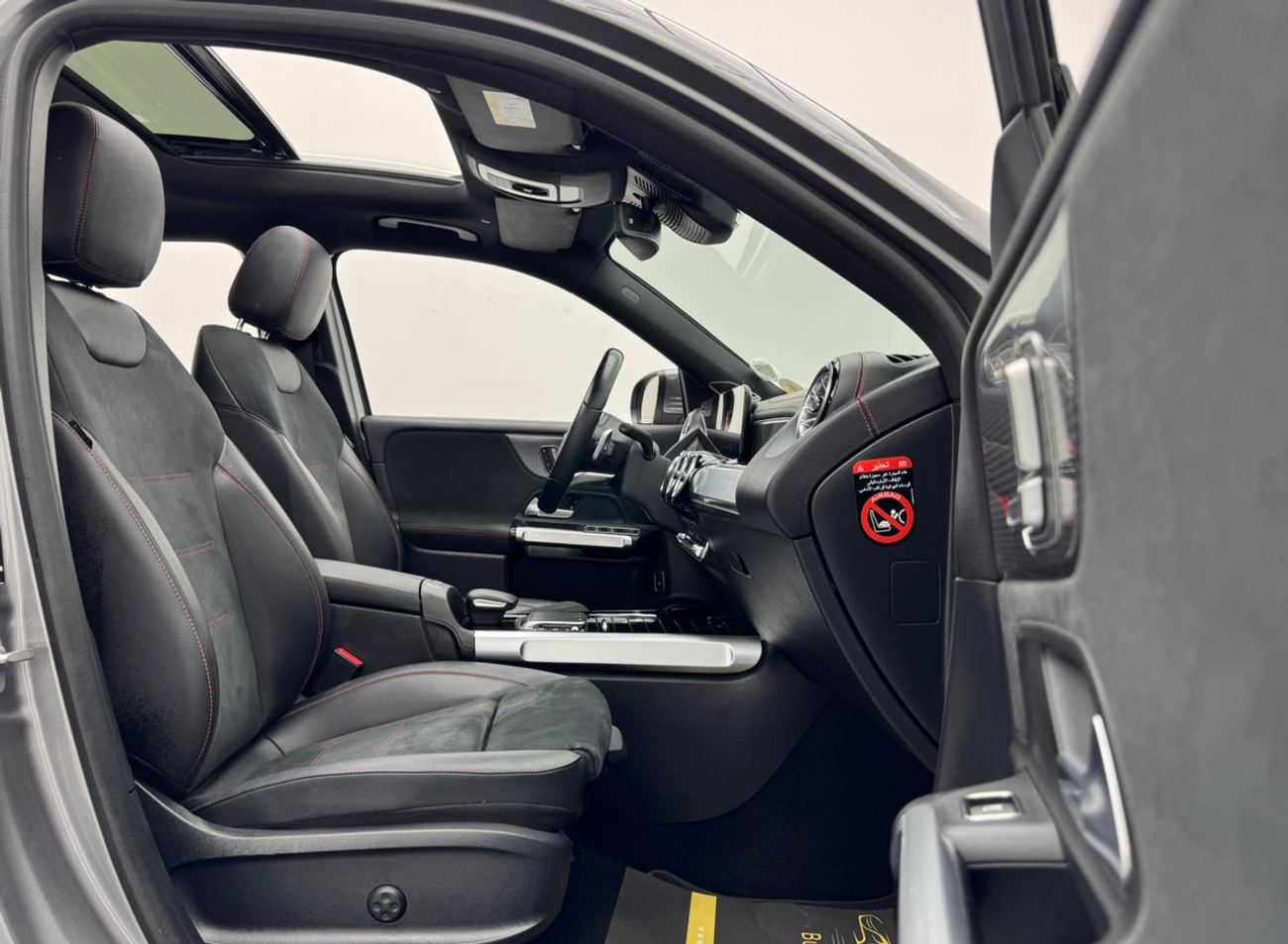 Mercedes-Benz EQB 350 2023 Mercedes-Benz EQB 350 4Matic, 2028 Mercedes Warranty and Service Pack, GCC