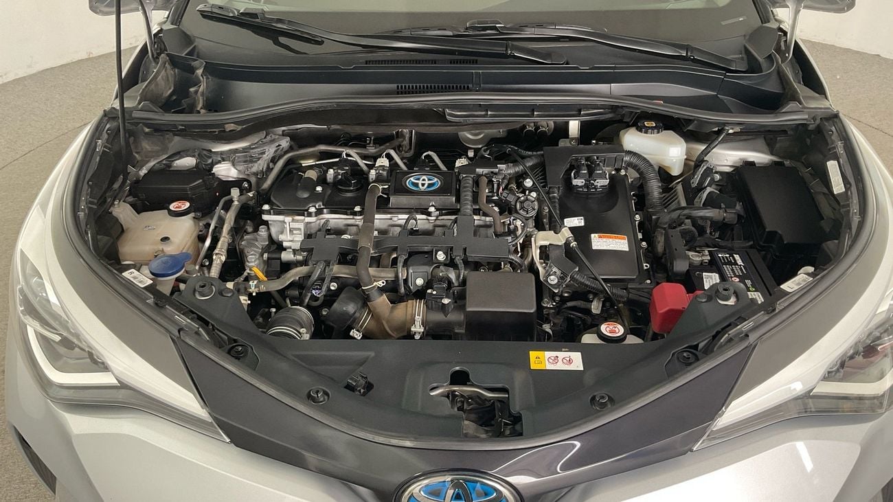 Toyota CHR VX 1.8L (100 HP) VX | Guaranteed Warranty | 0 Down Payment