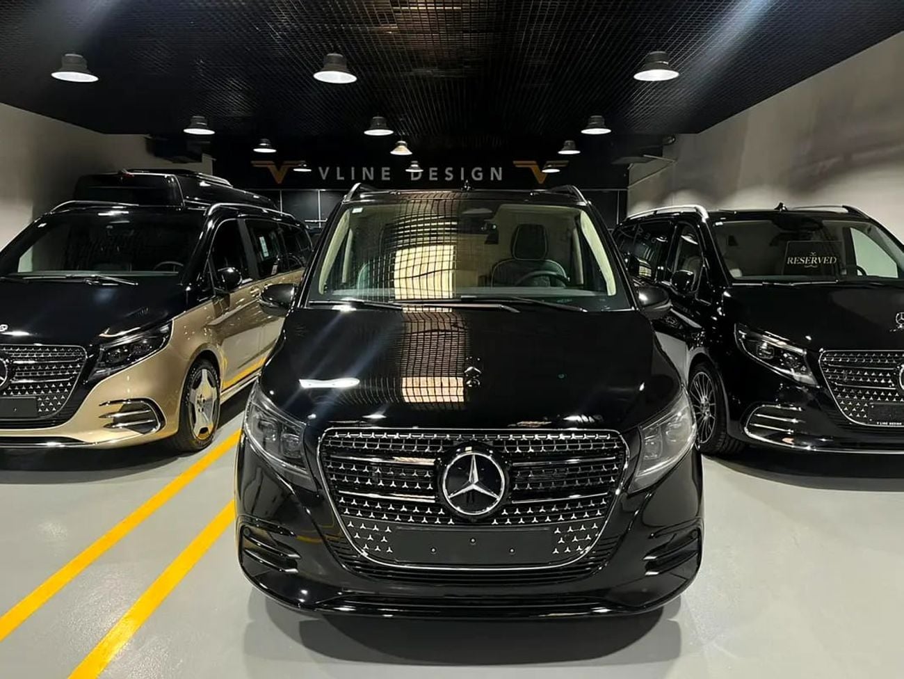 Mercedes-Benz V 300 ARRIVAL MODEL VIP MERCEDES GCC V300 with ADDITIONAL REAR AC - 2 Years Warranty by VLINE