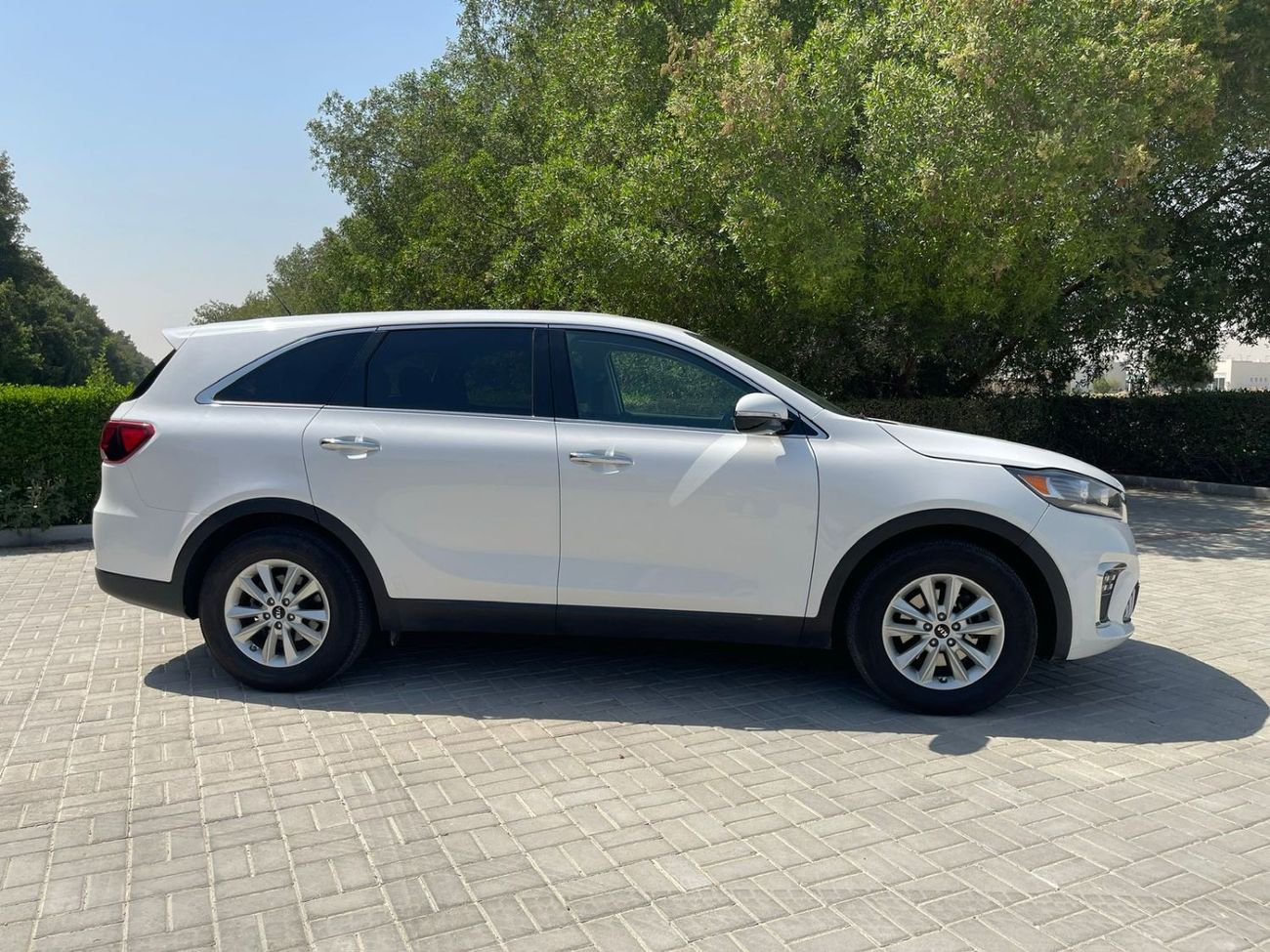 كيا سورينتو متوسط المواصفات